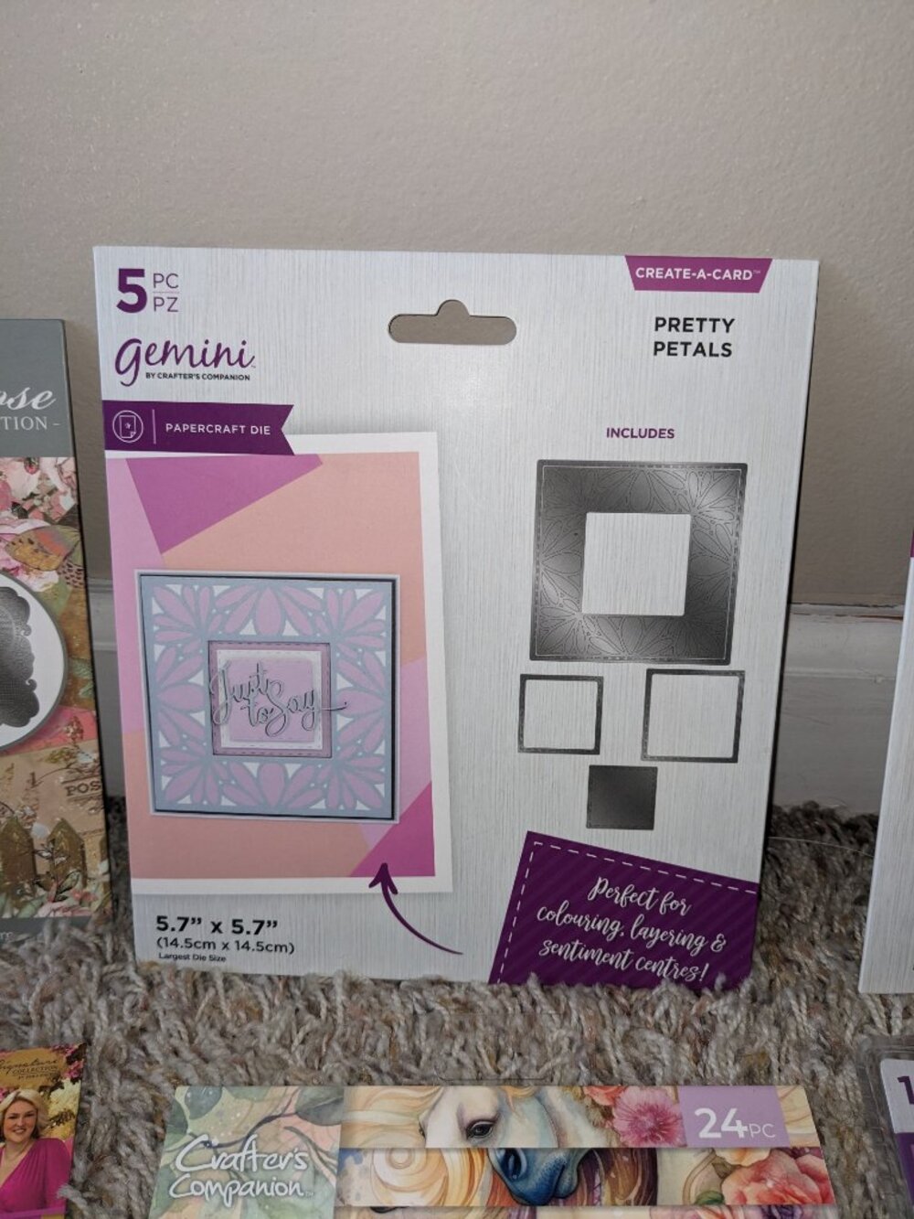 **Moving Sale** Paper Crafting - Die Cutting Bundle NWT - Picture 3 of 14